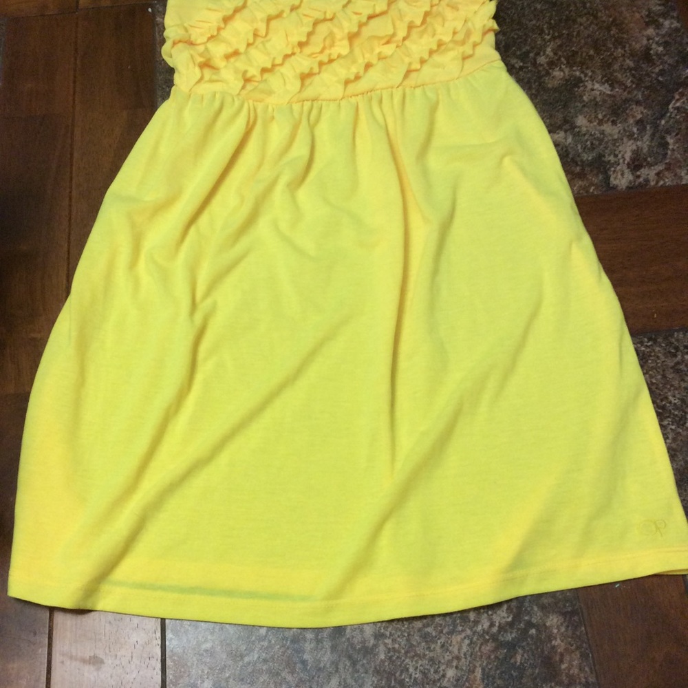 OP sleeveless top yellow